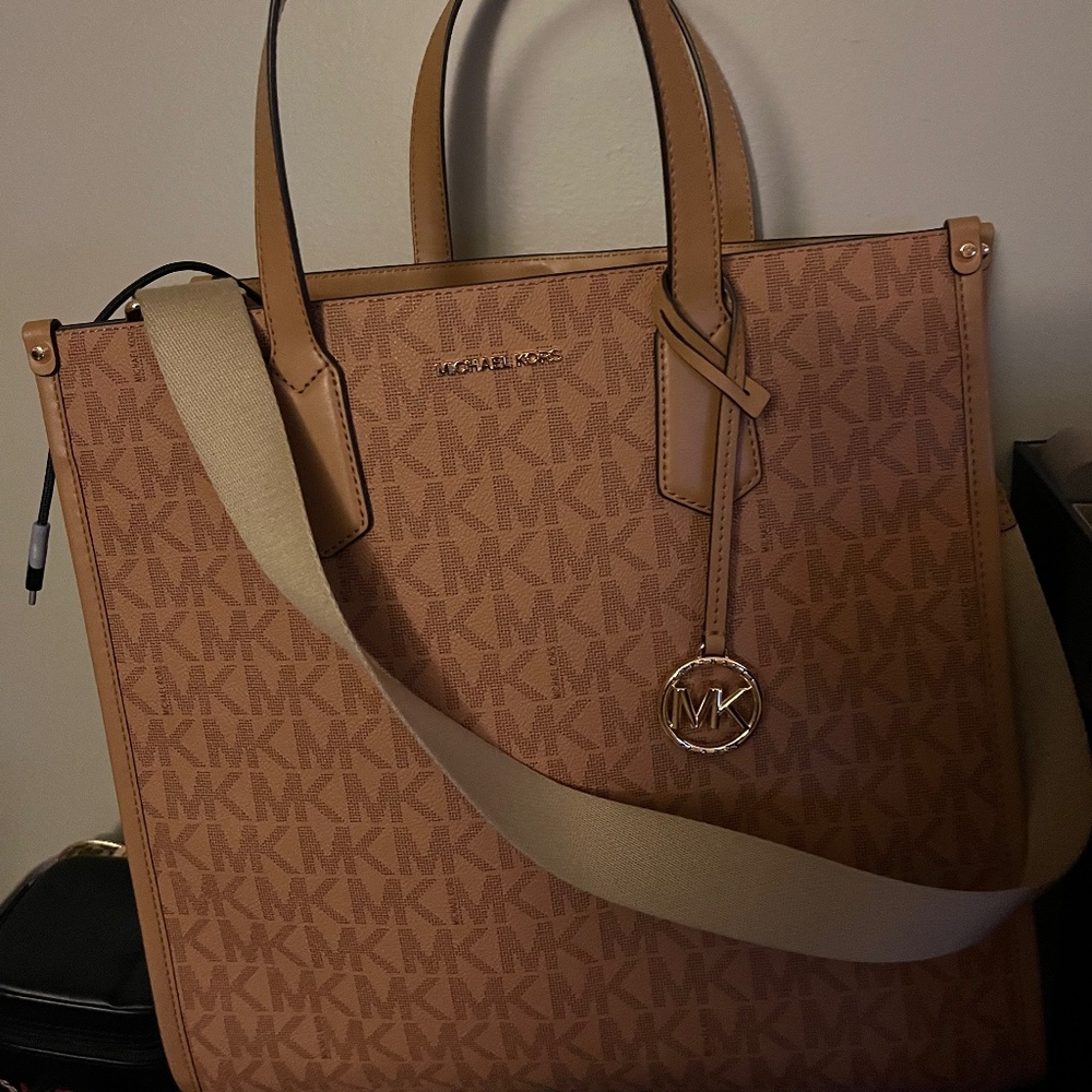 Michael Kors Large Crossbody Tote